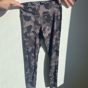 pink and black camo athleta leggings